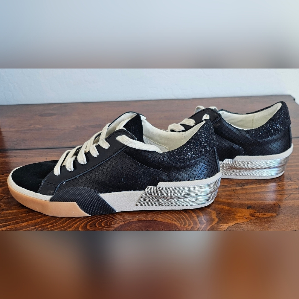 Dolce Vita Womens Distressed Classy Sparkle Sneakers/Shoes Cushioned Size 6 NWOB